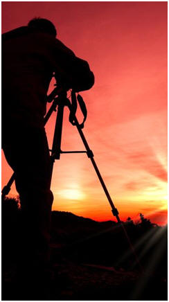 Photographers, take your skills to the next level with dozens of free online lessons and demonstrations. 